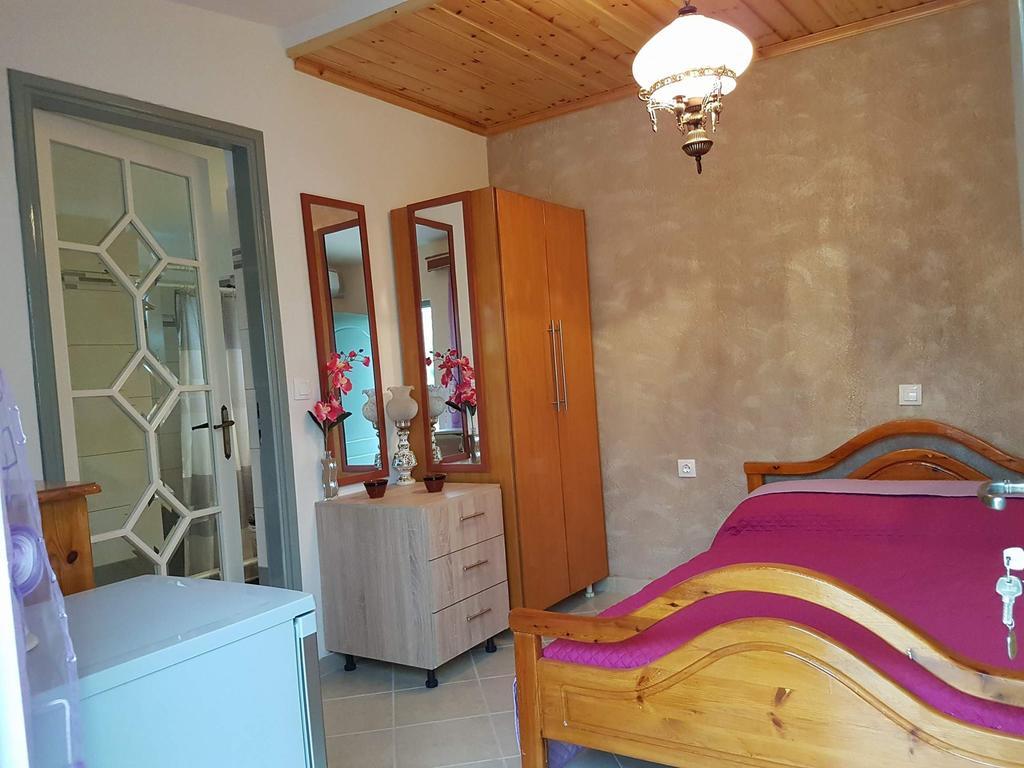 Sunny Holiday Home Kalamata Exterior photo